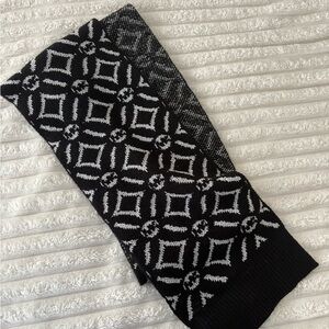 Michael Kors Black and White Knit Scarf